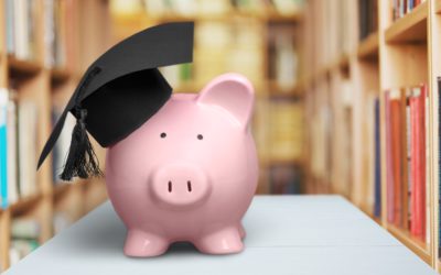 How to Budget and Build Credit in College